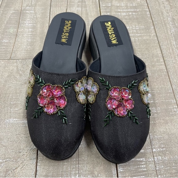 MYSTIQUE BOUTIQUE | Embellished Slip On Sandals in Black - Picture 3 of 4